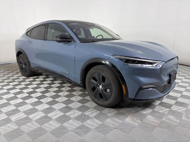 2023 Ford Mustang Mach-E California Route 1