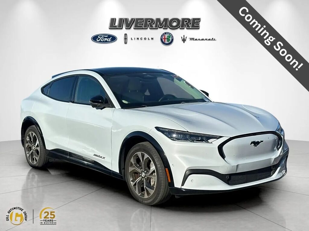 2022 Ford Mustang Mach-E Premium — photo 1 of 6