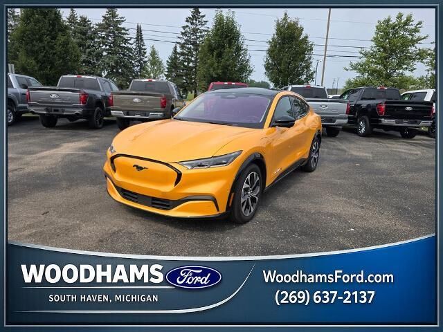 2022 Ford Mustang Mach-E Premium — photo 1 of 33