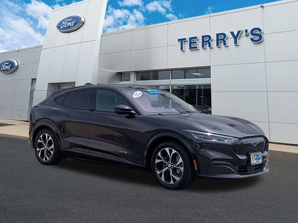 2022 Ford Mustang Mach-E Premium — photo 1 of 1