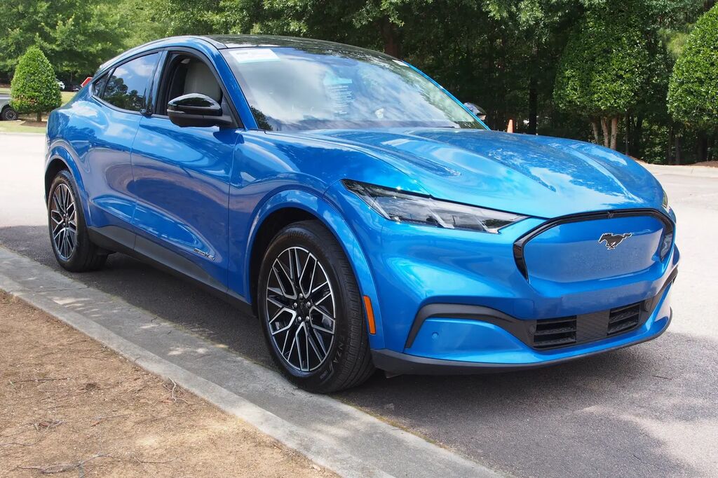 2025 Ford Mustang Mach-E Premium — photo 1 of 16