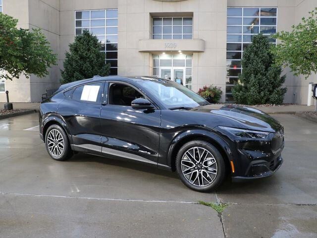2025 Ford Mustang Mach-E Premium — photo 1 of 1