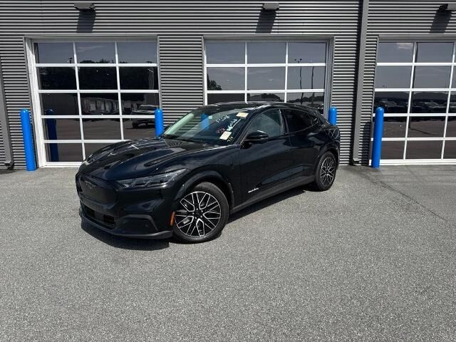 2025 Ford Mustang Mach-E Premium — photo 1 of 2