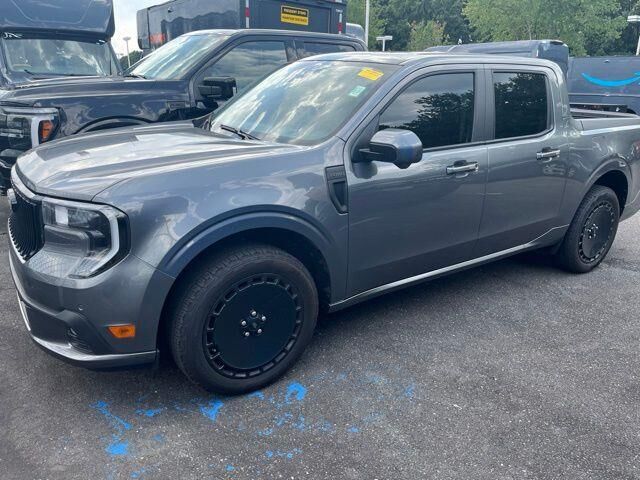 2025 Ford Maverick Lobo — photo 1 of 17