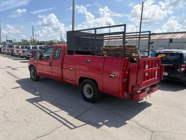 2001 Ford F-250 Super Duty XL — photo 1 of 9