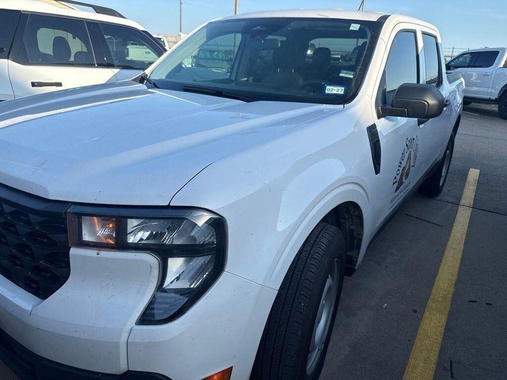 2025 Ford Maverick XL — photo 1 of 5