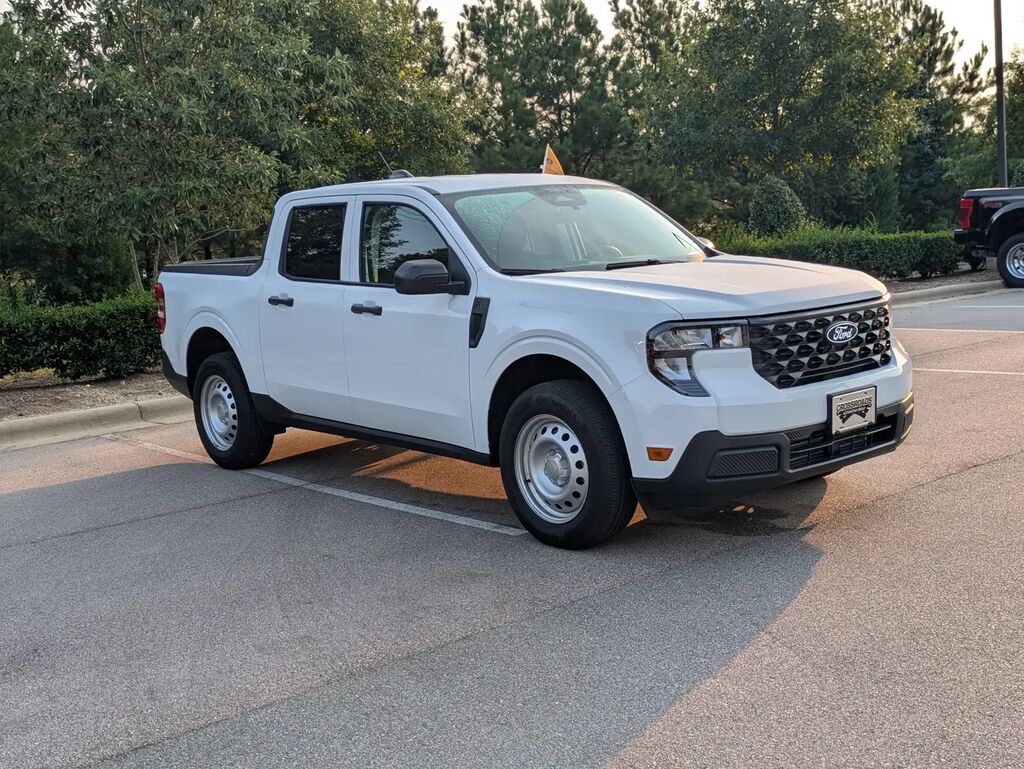 2026 Ford Maverick XL — photo 1 of 13