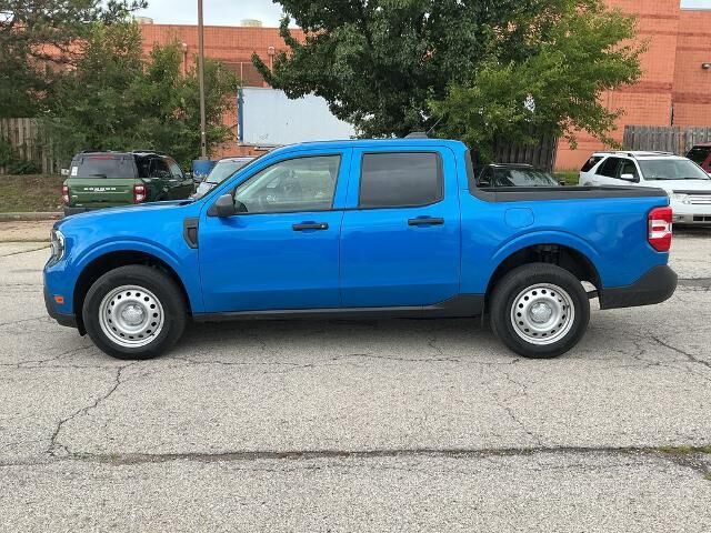 2025 Ford Maverick XL — photo 1 of 13