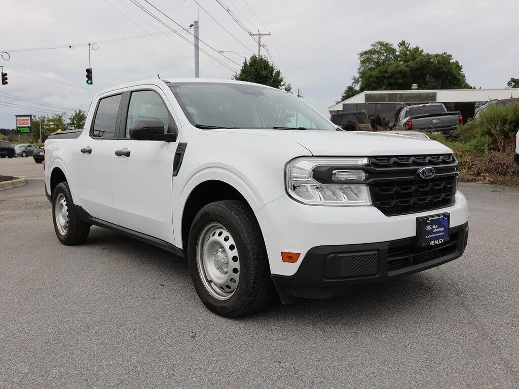 2024 Ford Maverick XL — photo 1 of 1