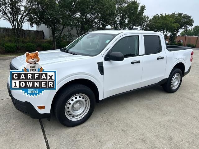 2025 Ford Maverick XL — photo 1 of 4