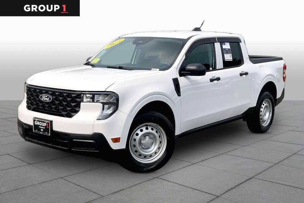 2025 Ford Maverick XL — photo 1 of 23
