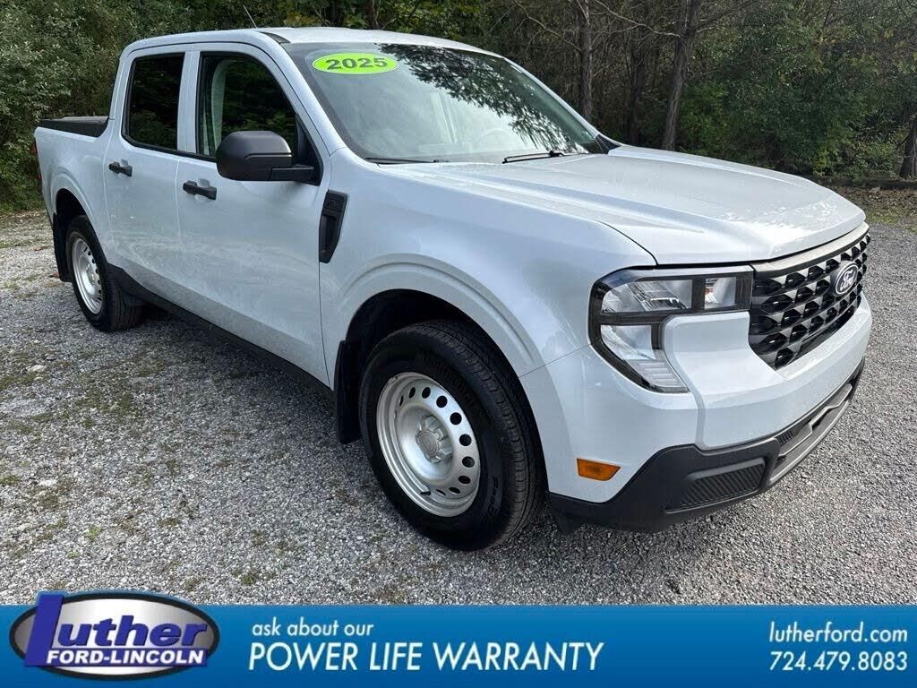 2025 Ford Maverick XL — photo 1 of 1