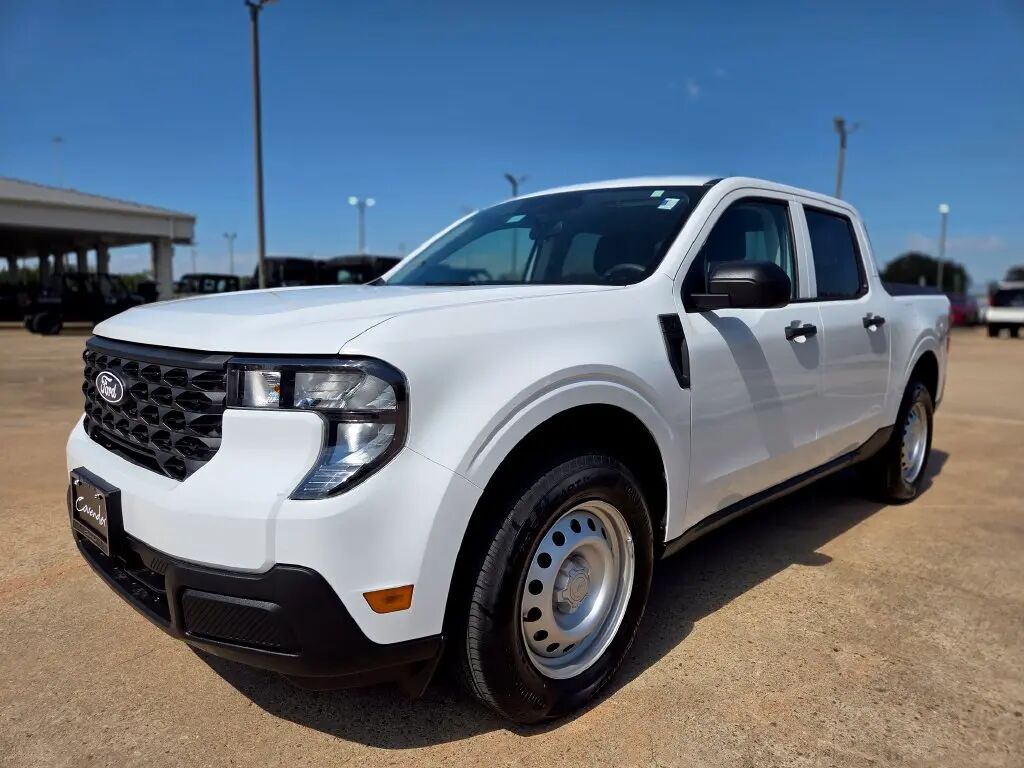 2025 Ford Maverick XL — photo 1 of 13