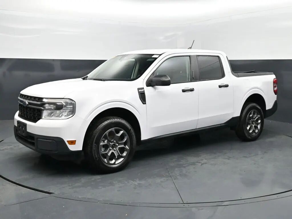 2023 Ford Maverick XLT — photo 1 of 11
