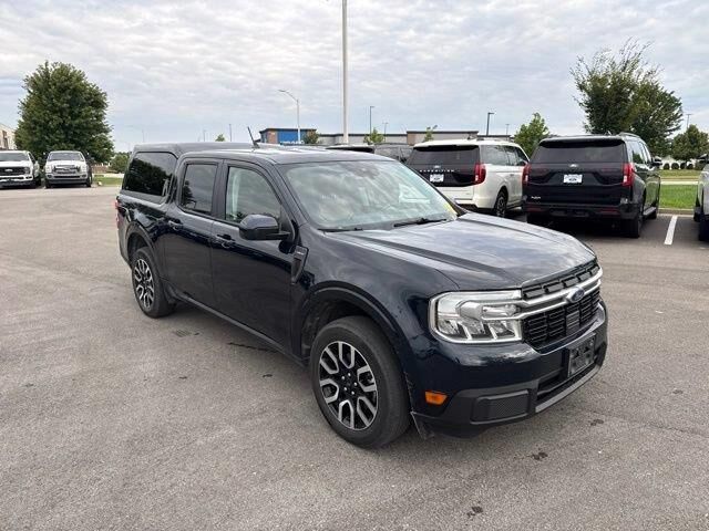2023 Ford Maverick Lariat — photo 1 of 26