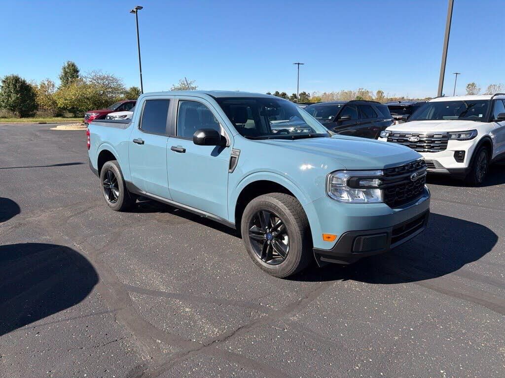 2023 Ford Maverick XL — photo 1 of 1