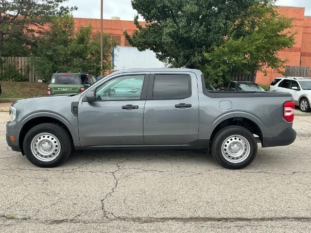 2022 Ford Maverick XL — photo 1 of 13