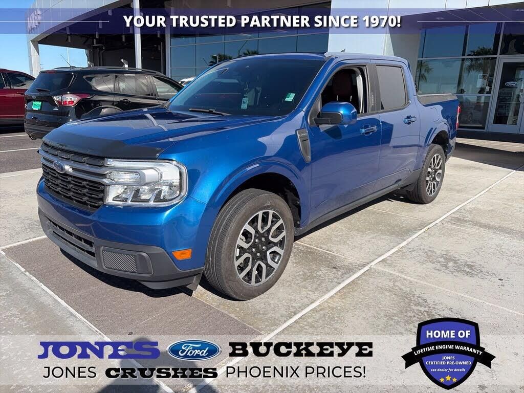 2023 Ford Maverick Lariat — photo 1 of 1