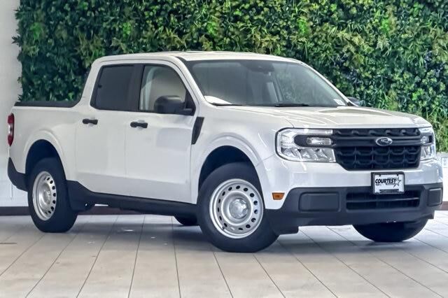 2022 Ford Maverick XL — photo 1 of 26