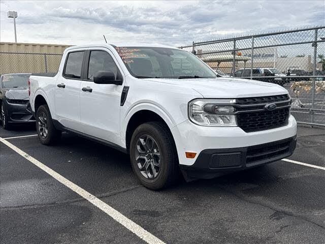 2023 Ford Maverick XLT — photo 1 of 2
