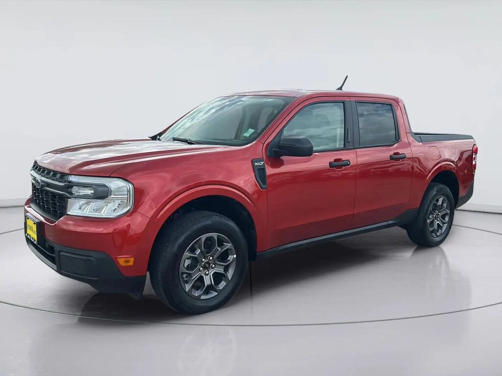 2023 Ford Maverick XLT — photo 1 of 13