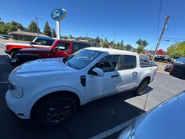 2022 Ford Maverick XLT — photo 1 of 20