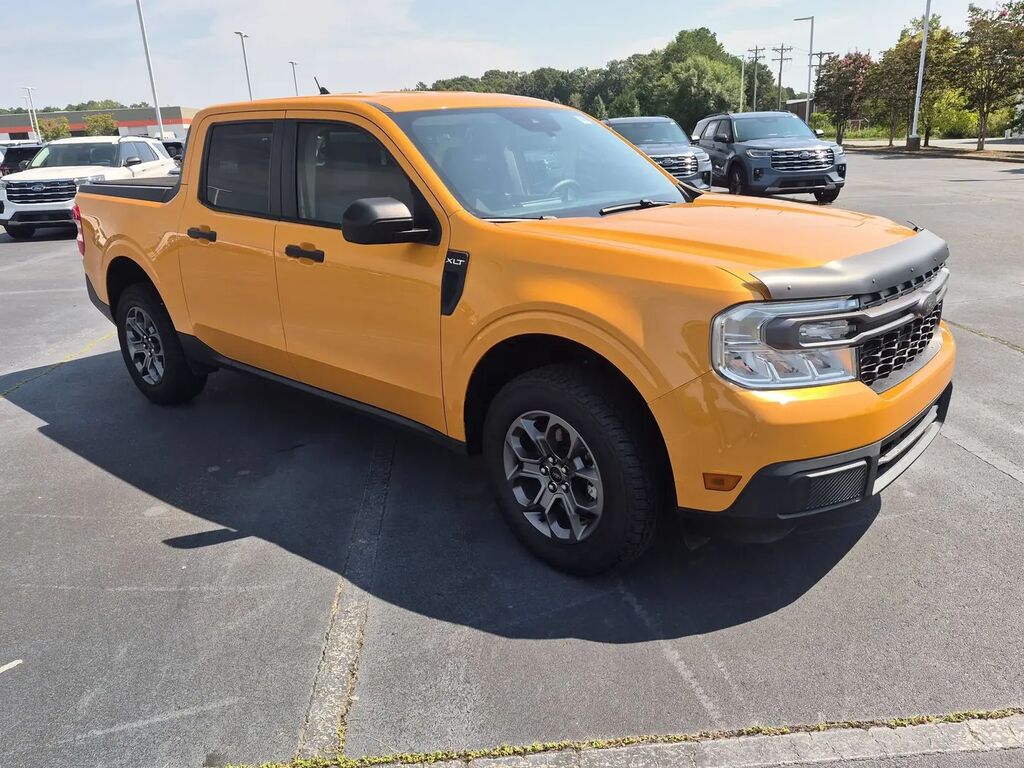 2022 Ford Maverick XLT — photo 1 of 13