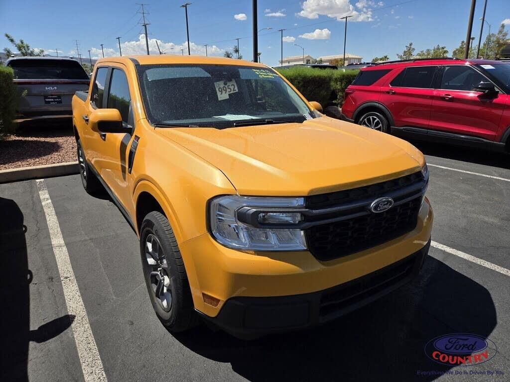 2023 Ford Maverick XLT — photo 1 of 2
