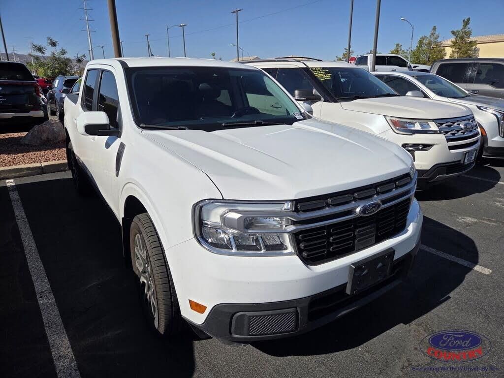 2022 Ford Maverick Lariat — photo 1 of 1