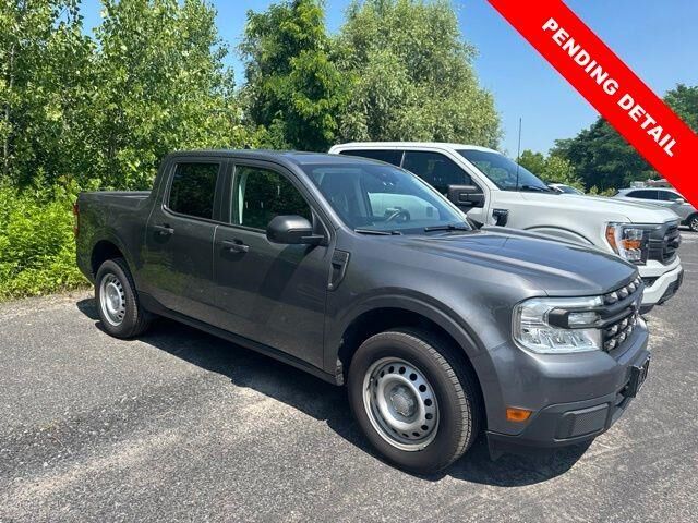 2022 Ford Maverick XL — photo 1 of 1