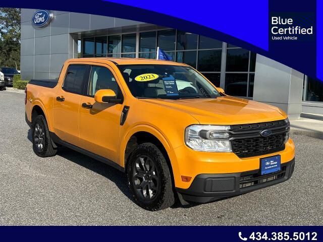 2023 Ford Maverick XL