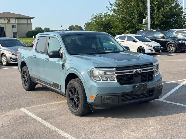 2022 Ford Maverick Lariat — photo 1 of 30