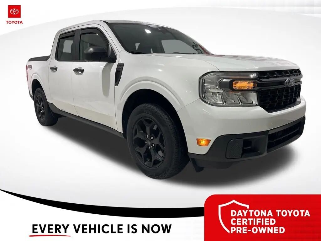 2022 Ford Maverick XLT — photo 1 of 12