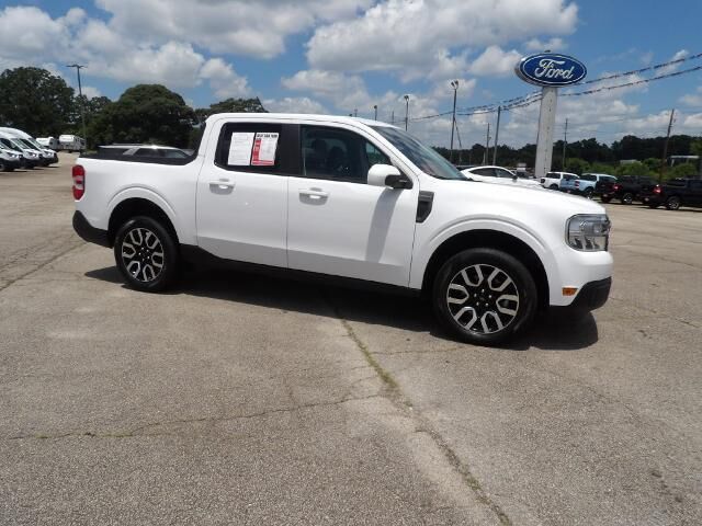 2022 Ford Maverick Lariat