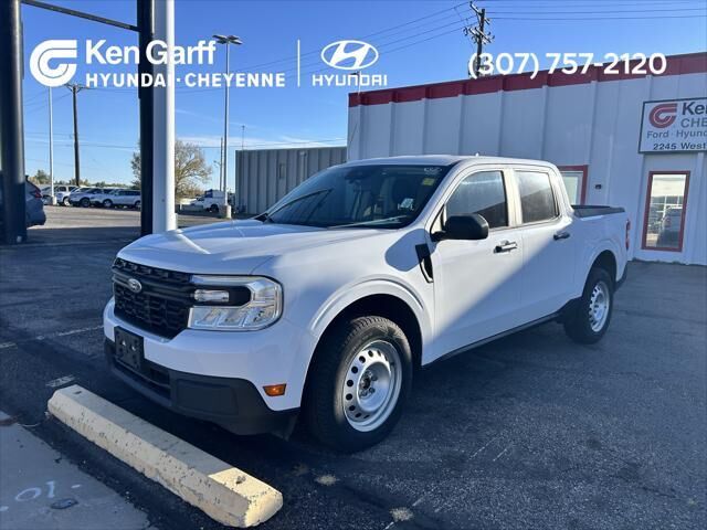 2022 Ford Maverick XL
