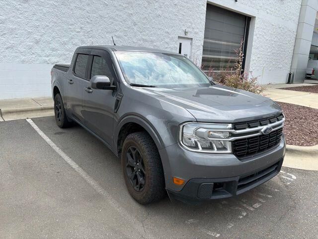 2022 Ford Maverick Lariat — photo 1 of 6