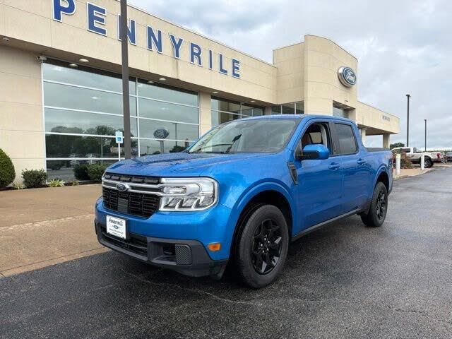 2022 Ford Maverick Lariat — photo 1 of 1