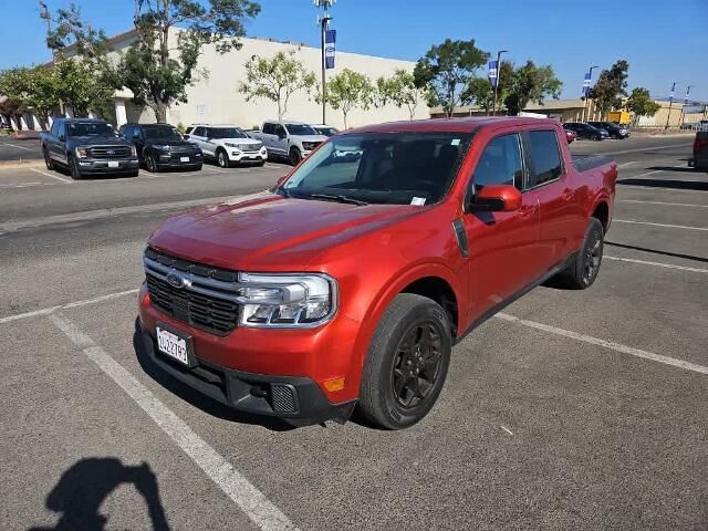 2022 Ford Maverick Lariat — photo 1 of 26