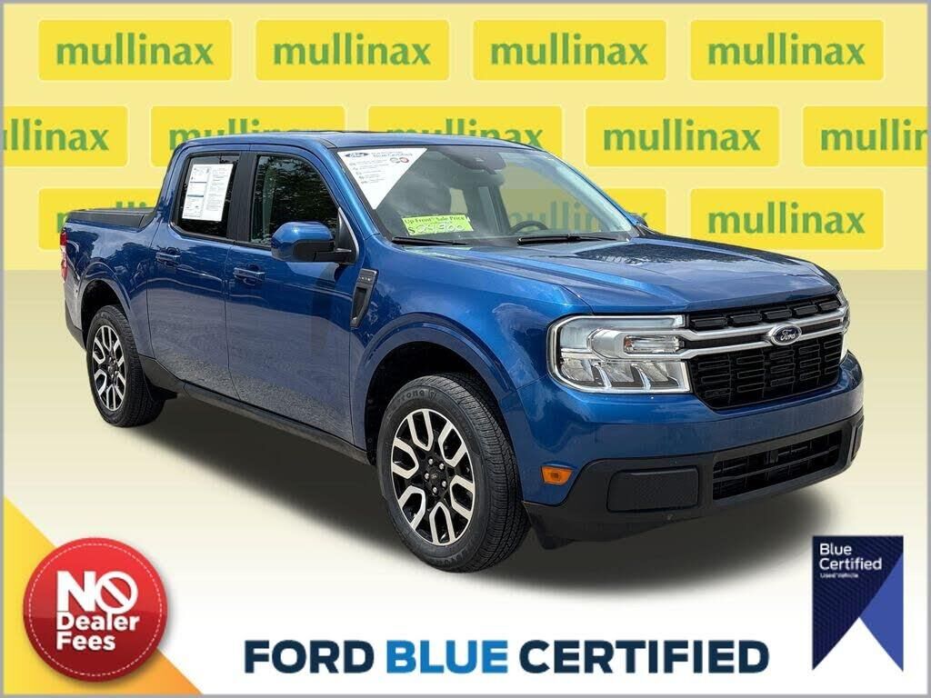 2023 Ford Maverick Lariat — photo 1 of 1
