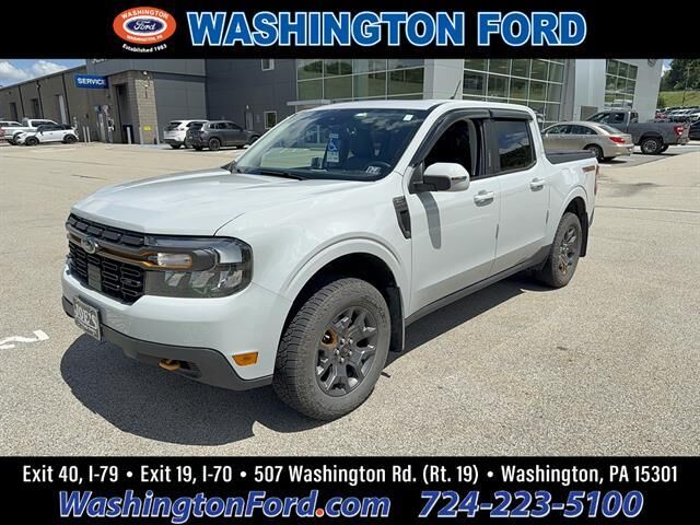 2023 Ford Maverick Lariat — photo 1 of 13