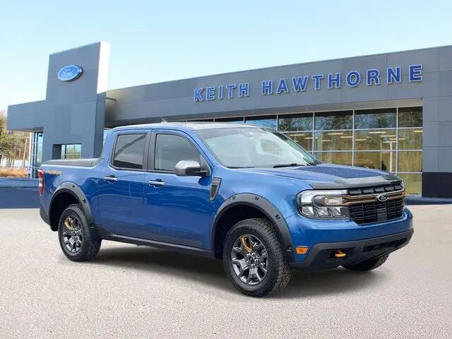 2023 Ford Maverick Lariat — photo 1 of 13