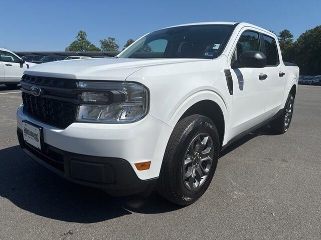 2024 Ford Maverick XLT — photo 1 of 13