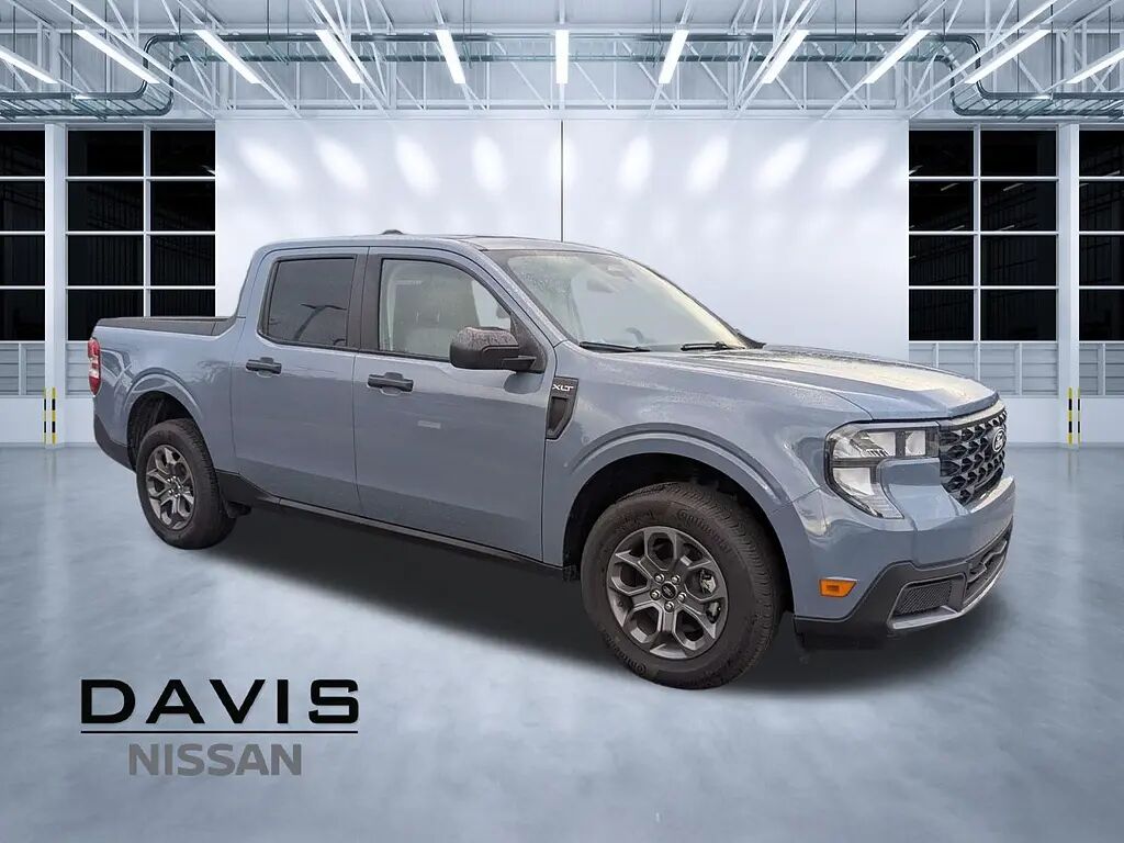 2025 Ford Maverick XLT — photo 1 of 26