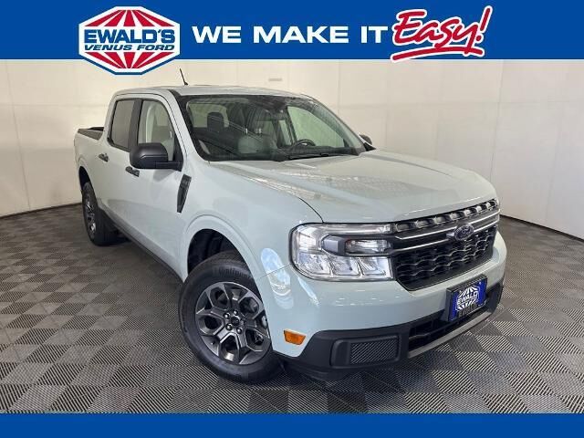 2024 Ford Maverick XLT — photo 1 of 39