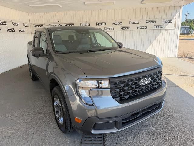 2025 Ford Maverick XLT — photo 1 of 13