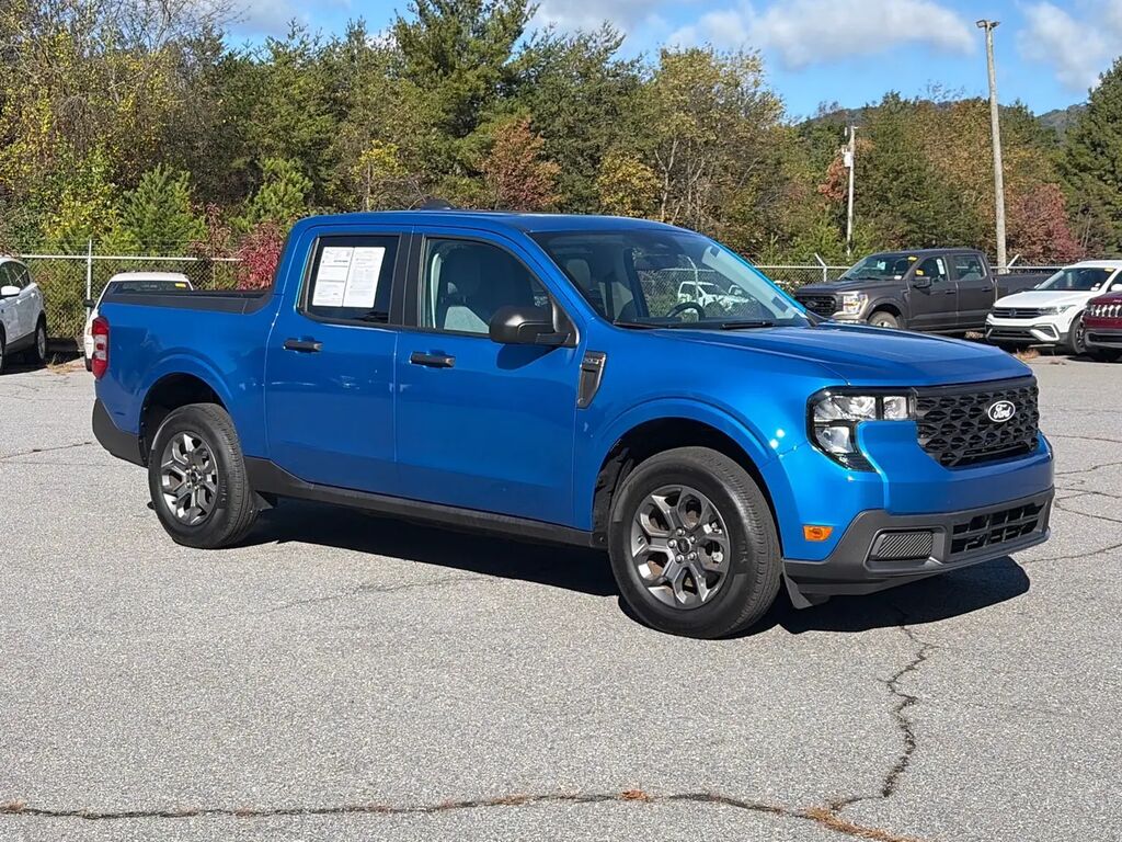 2025 Ford Maverick XLT — photo 1 of 13