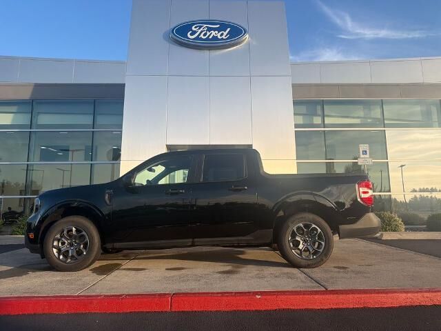 2026 Ford Maverick XLT — photo 1 of 13
