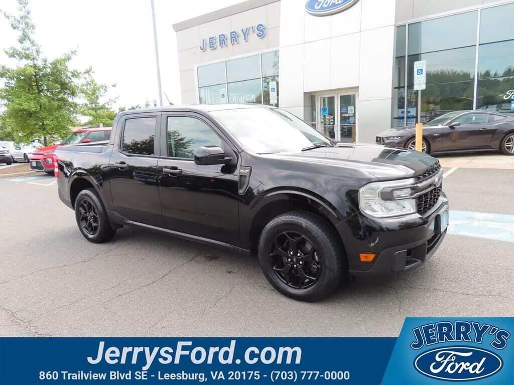 2024 Ford Maverick XLT — photo 1 of 1