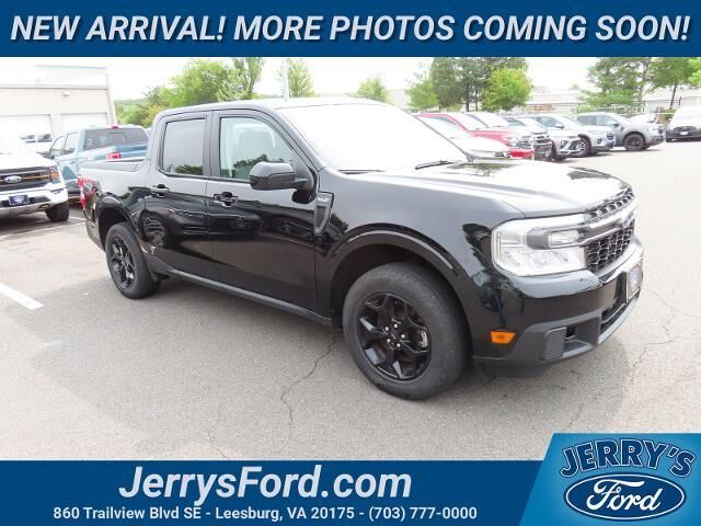 2024 Ford Maverick XLT — photo 1 of 40