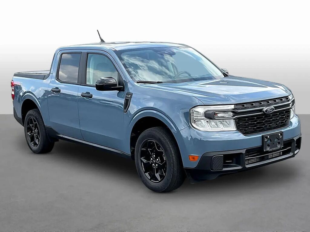 2024 Ford Maverick XLT — photo 1 of 13